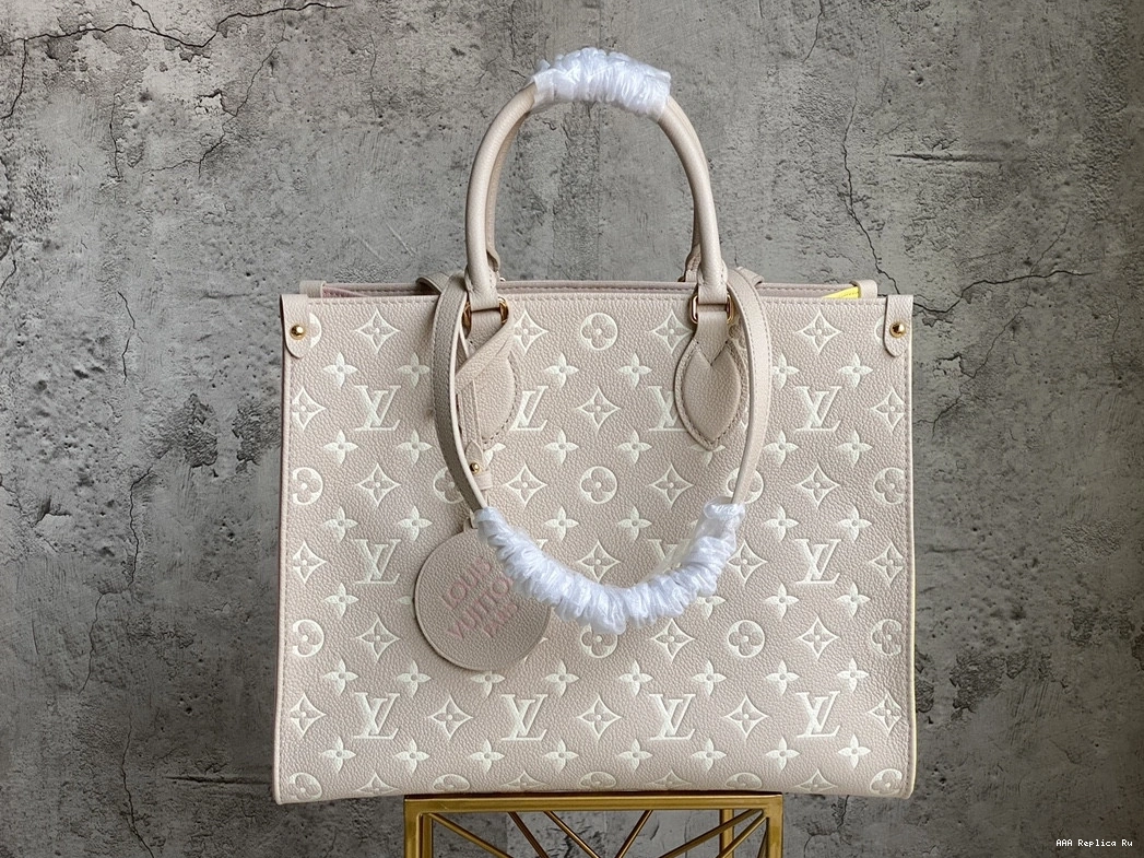 AAA Pruses Bags MM VUITTON ONTHEGO LOUIS 0727